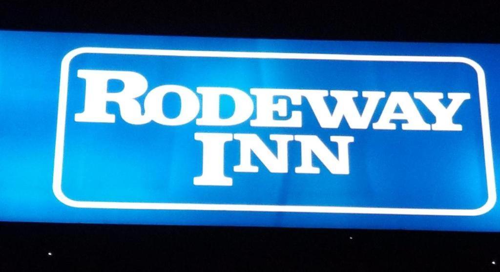 Rodeway Inn Lawton Exterior photo